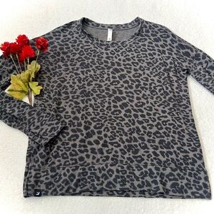 Glyder Leopard Print Cozy Long Sleeve Pullover - Small